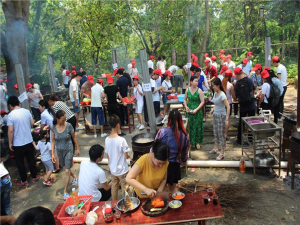 關(guān)于農(nóng)家樂(lè)旅游行業(yè)發(fā)展前景及農(nóng)家樂(lè)服務(wù)不斷完善的思考